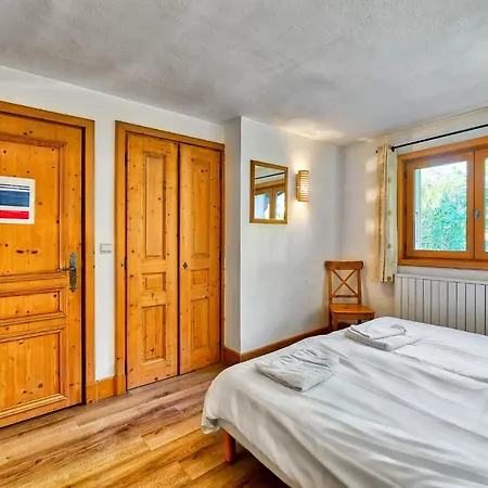 Chalet Blanche: Two Bedroom *