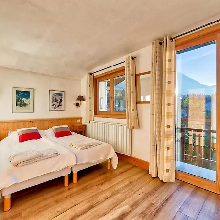 Chalet Blanche: Two Bedroom Apartment